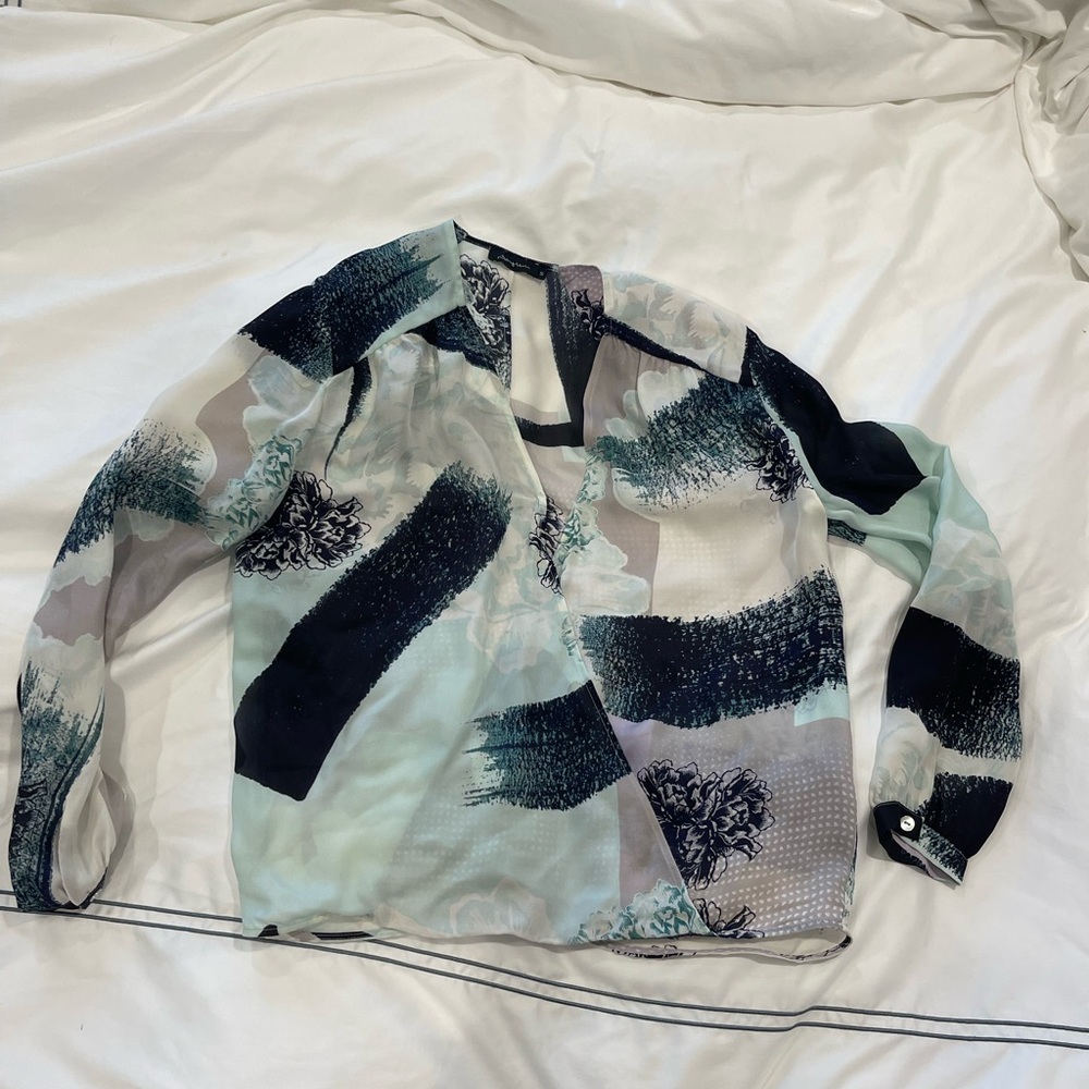 Stylein printed wrap blouse